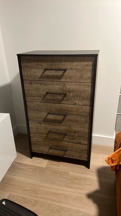 Dresser