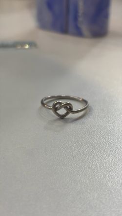 James Avery Delicate Heart  Knot Ring | Size 7 | Authentic