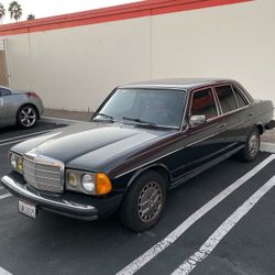1985 Mercedes-Benz 300
