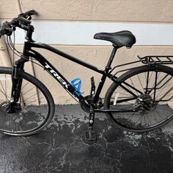 Trek Dual Sport 3 Hybrid Bike 