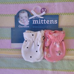 Gerber Mittens And Burp Clothes 