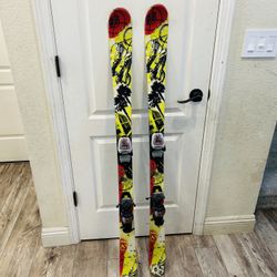 K2 SKIS WITH BINDINGS 136cm