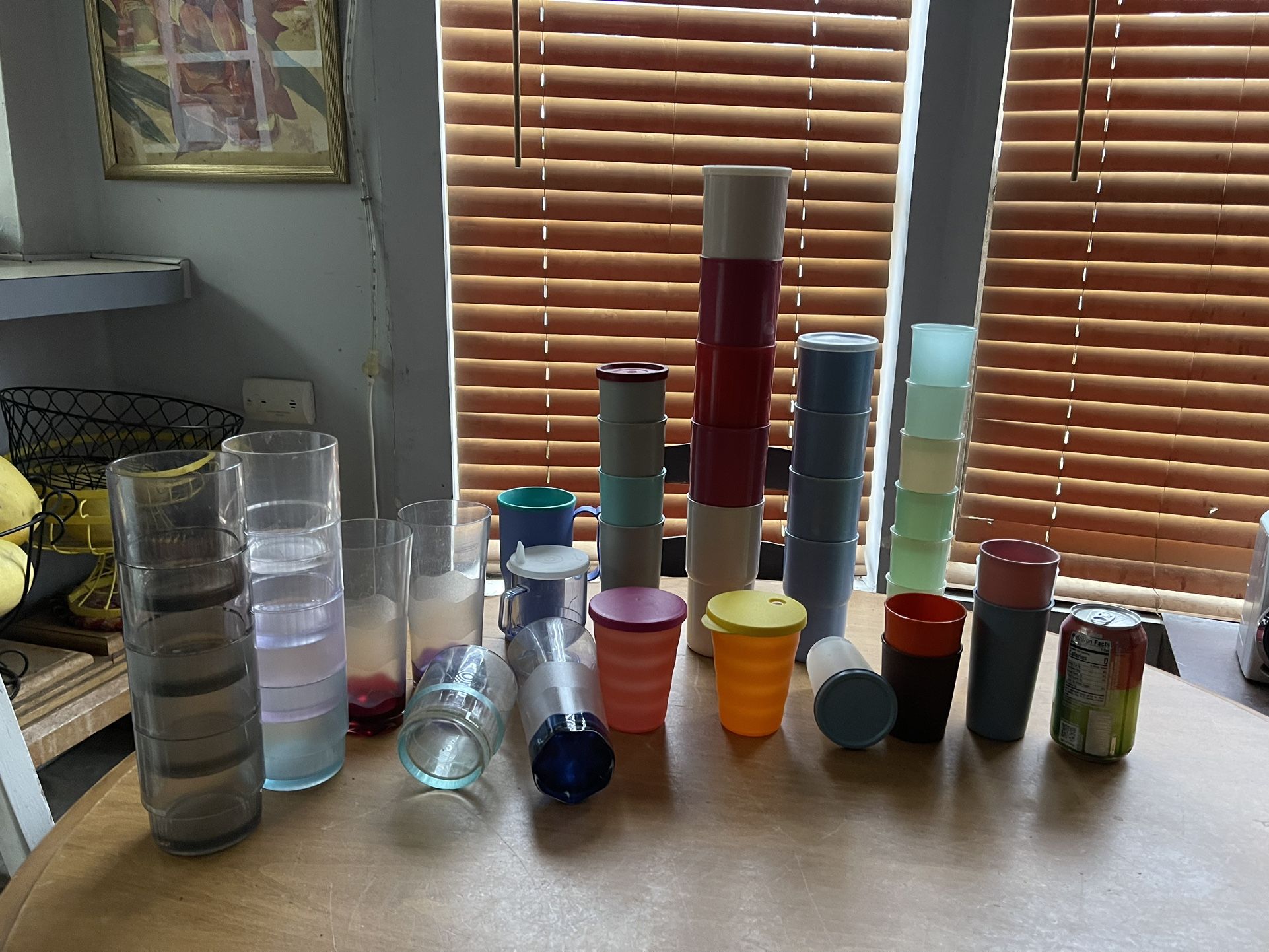 Tupperware Cups. Some Lids. $1 Each Piece except new sippy cup lids are $3. Rochester wa