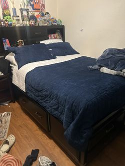 Full Sized Bed