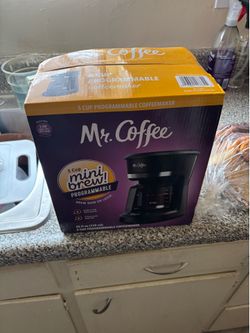 Coffee maker and Bella
