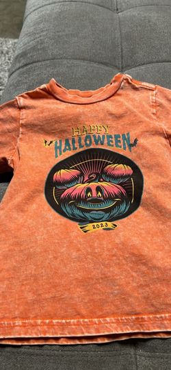 Happy Halloween 2023 Graphic T-Shirt size xs