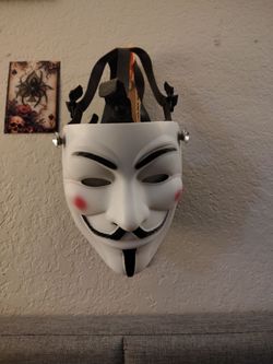 MUST LOOK LOOK AT PICTURES Custom v for vendetta mask with real oxygen mask