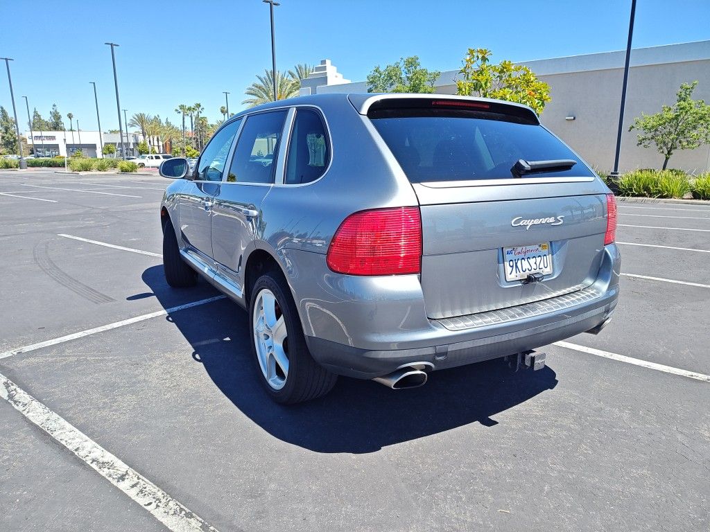 2004 Porsche Cayenne