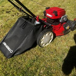 Troy Bilt Self Propelled Lawn mower.  About 5 Yrs Old. 