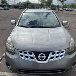 2014 Nissan Rogue Select