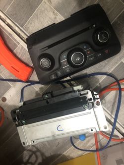 Dodge charger radio 