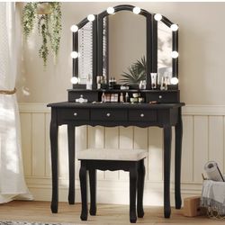 Vanity Women’s Makeup Vanity Dresser