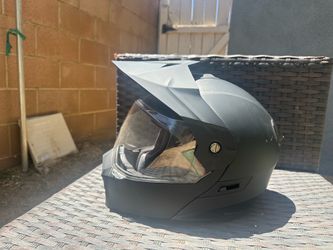 XL Dirt Bike helmet + carrying bag