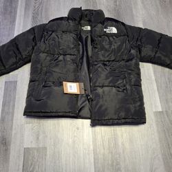 (BRAND NEW) The North Face Puffer Jacket - Black(SIZE KIDS LARGE) 