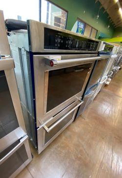 Double oven KitchenAid 30 inch wide stainless steel