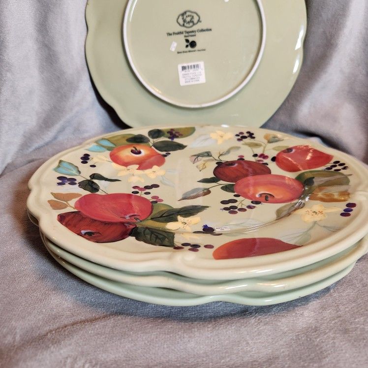 Rare Vintage Discontinued TRACY PORTER Fruitful Tapestry Scalloped Dinner Plate.
