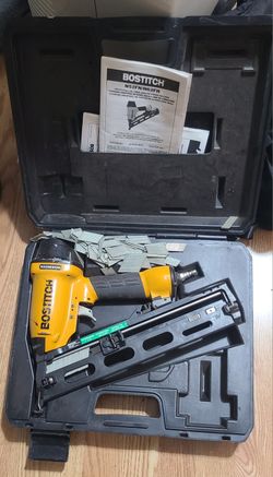 Bostitch N62FN-2 Pneumatic Angled Finish Nailer 1" to 2-1/2" 15 Gauge Nail Gun