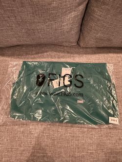 Figs Sydney Scrub Jacket HUNTER GREEN Color BRAND NEW