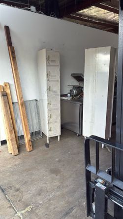 GSW. Lockers