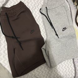 Nike Sportswear Tech Fleece Shorts Brown &dark  Grey Mens Size S