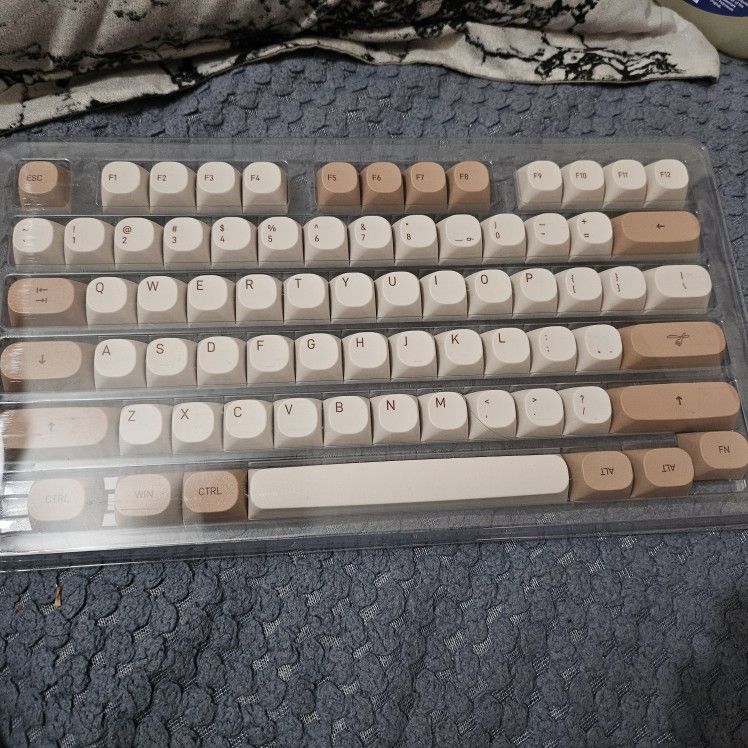 White And Brown Mechanical Keycaps