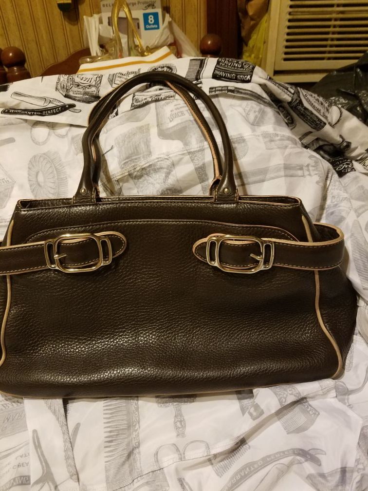 Cole Hanna bag