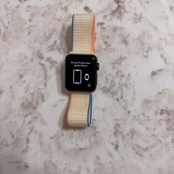 Apple Watch ( Series 3, 38mm) GPS