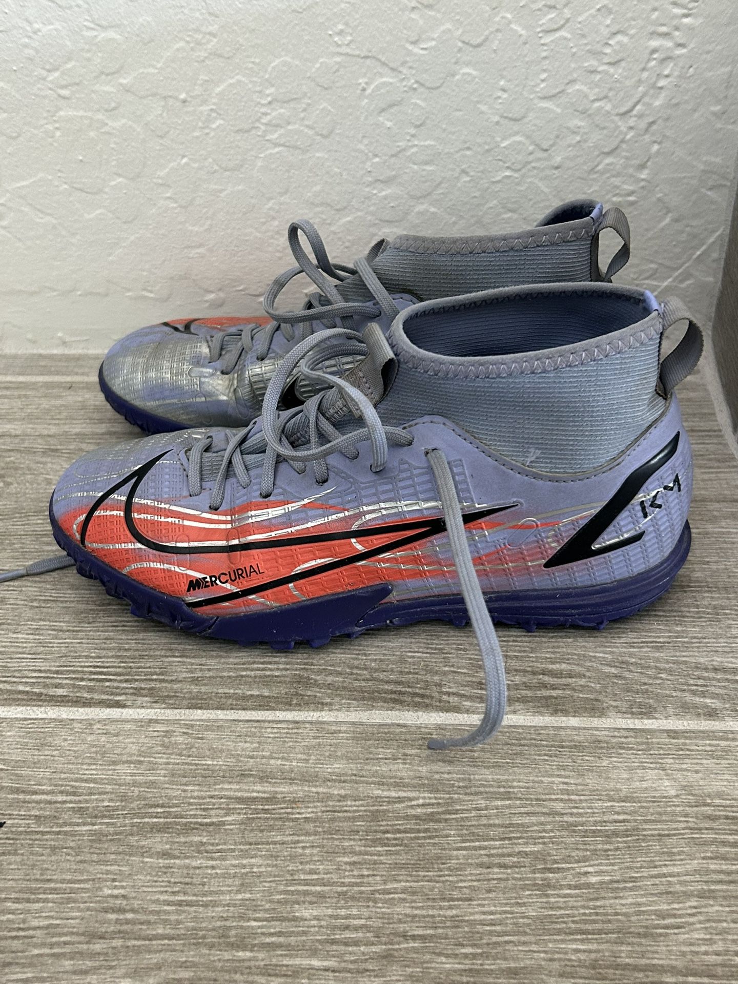 Nike Soccer Indoor Cleats