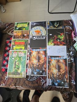 Mixed DC Marvel Comic Book Lot