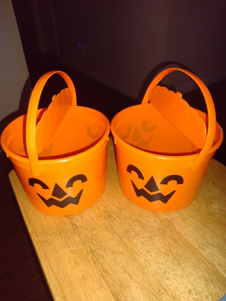 Halloween Candy Buckets/ Decorations 