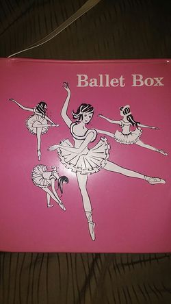Vintage pink ballet box for doll