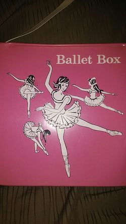 Vintage pink ballet box for doll