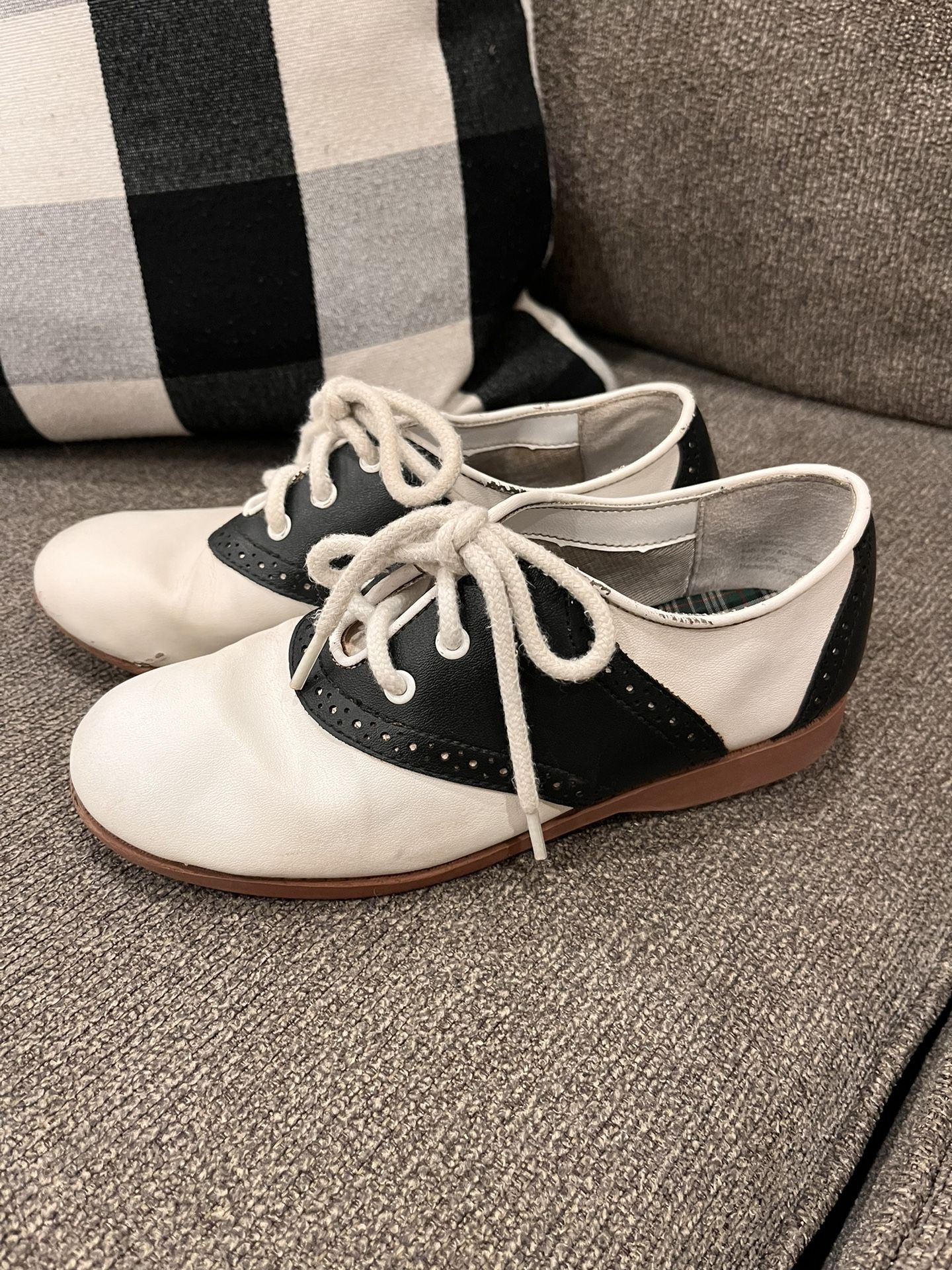 Girls Size 1 Oxford Retro 50s Classic Shoes