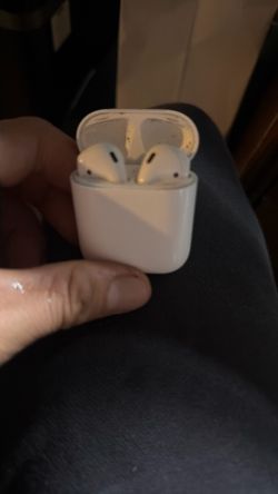 AirPods
