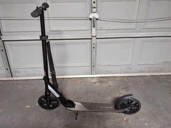 City Glide Kick Scooter - Like New
