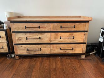 Nadeau Wood Dresser & Nightstands