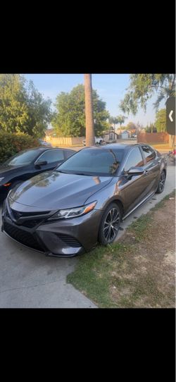 2018 camry Se