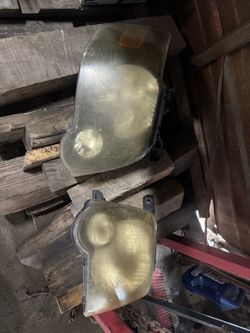2009 Ford Explorer Sportrac USED HEADLIGHTS