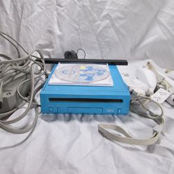 Nintendo Wii console with Mario kart Wii