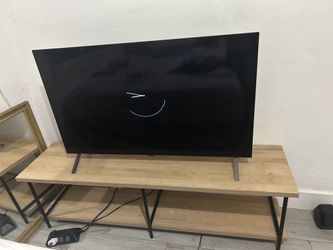 48 IN O-LED LG Smart Tv W Table