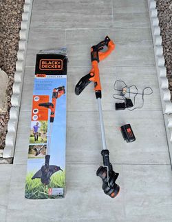 BLACK And DECKER 40V Weed Eater String Trimmer KIT