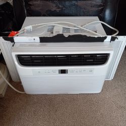 Air Conditioner Frigidaire 