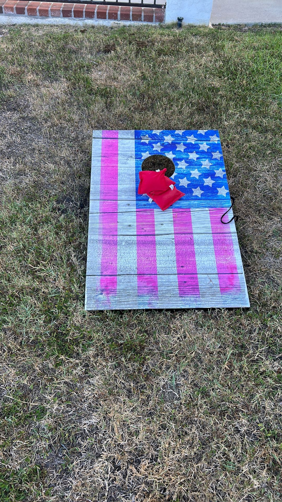 CORNHOLE BOARD GAME $5