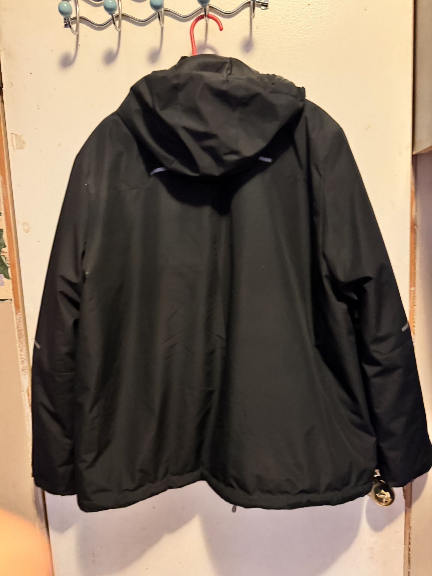 Round Tree And Jorke Jacket