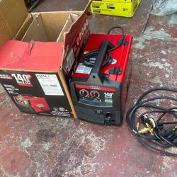Lincoln Electric Weld-Pak 140 Amp MIG and Flux-Core Wire Feed Welder, 115V, Aluminum Welder