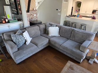 Sectional sofa, super sofa great condition.