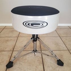 $70 | Orange County Drum Throne Stool (NEED GONE BY TODAY JULY 4TH)
