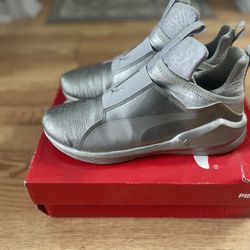   Puma Shoes Sneakers Size 9 Women