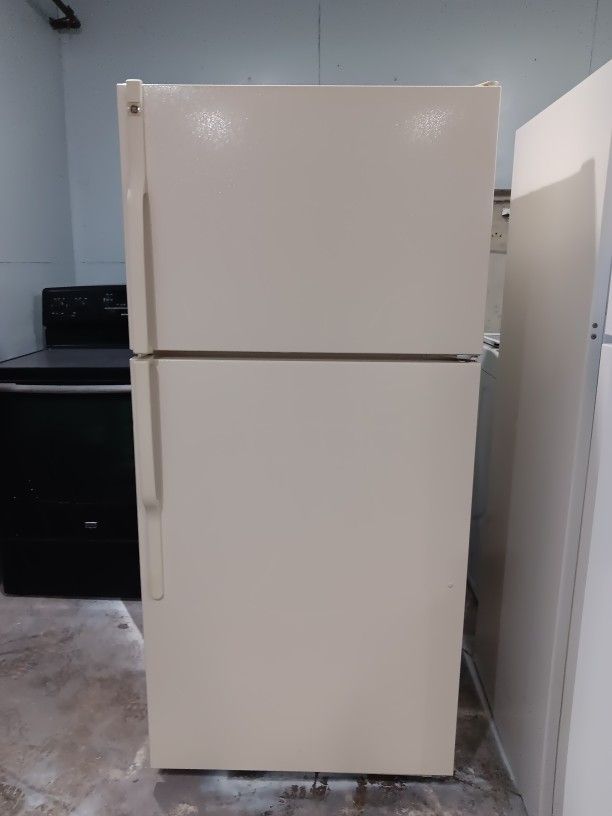 GE Fridge