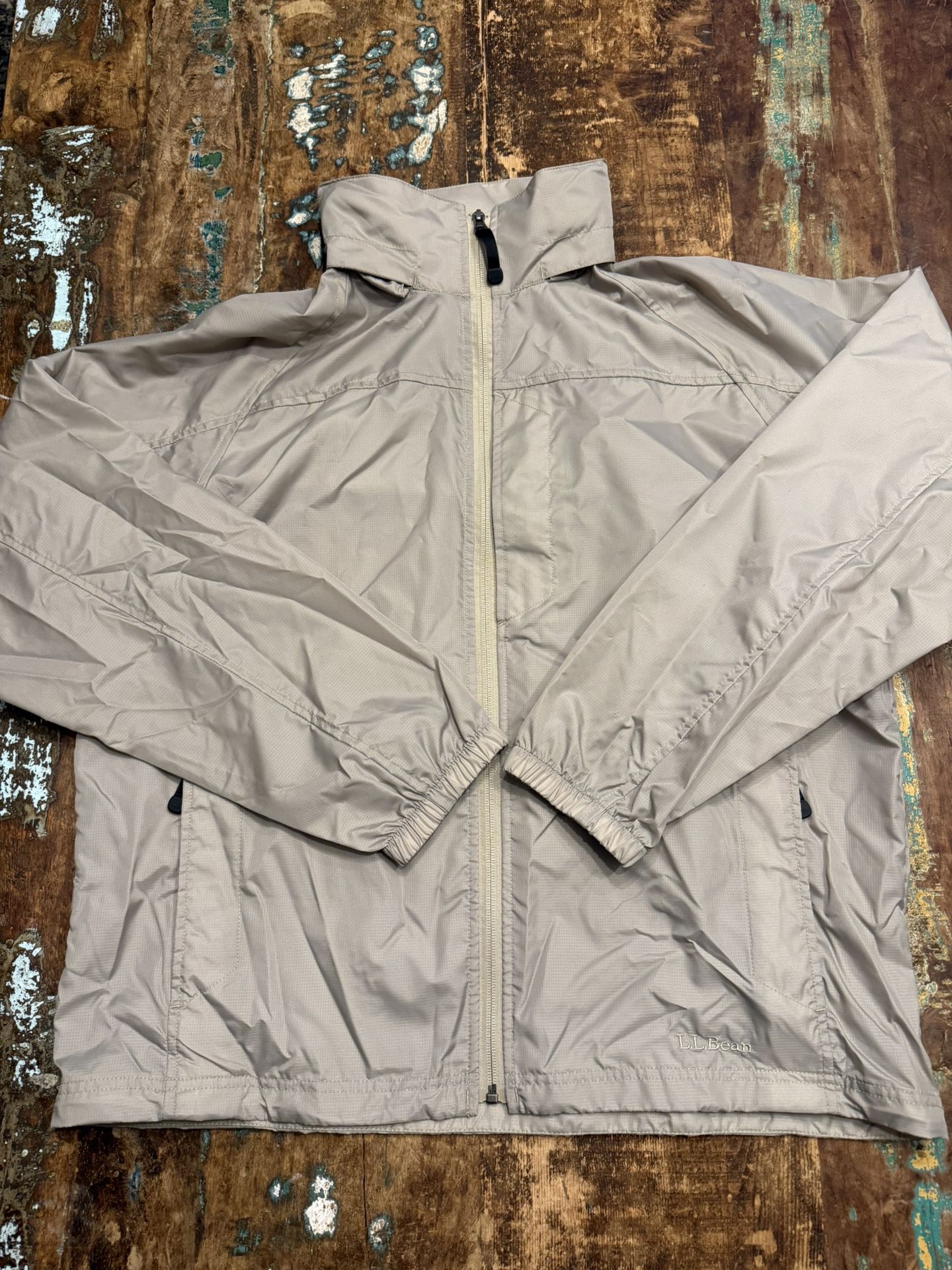 LL Bean 0AKC5 Windbreaker Rain Jacket Mens Size Medium Hooded Beige Nylon